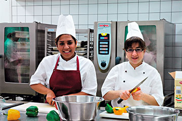 Fachpraktikerinnen Küche in Ausbildung